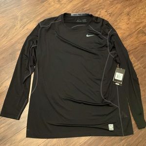 Men’s black Nike pro-combat long sleeve new with tags